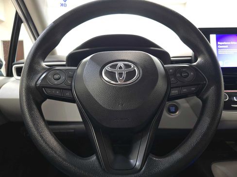 Certified 2025 Toyota Corolla LE w/ LE Premium Package FWD image 11
