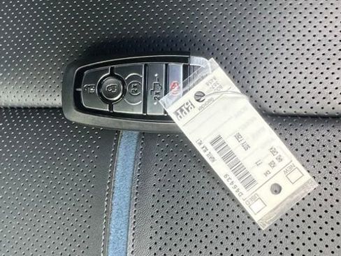 New 2025 Ford F250 Platinum image 31