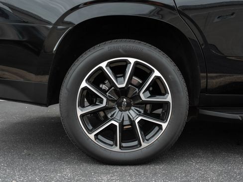 Used 2023 Chevrolet Tahoe RST w/ Luxury Package AWD/4WD image 36
