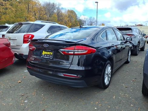 Used 2019 Ford Fusion Energi Titanium image 5