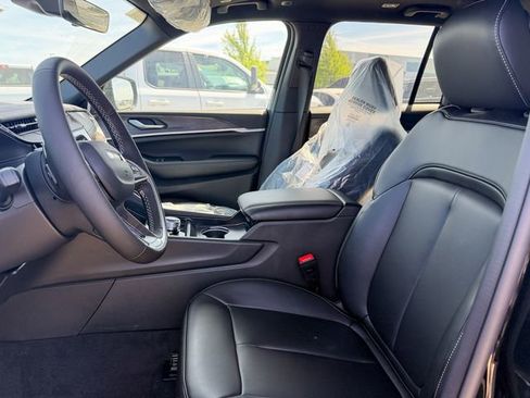 New 2026 Jeep Grand Cherokee Limited w/ Limited Altitude Package image 12