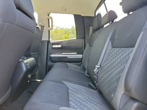 Used 2021 Toyota Tundra SR5 w/ SR5 Upgrade Package AWD/4WD image 17