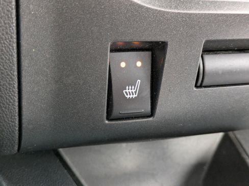 Used 2014 Dodge Challenger R/T image 31