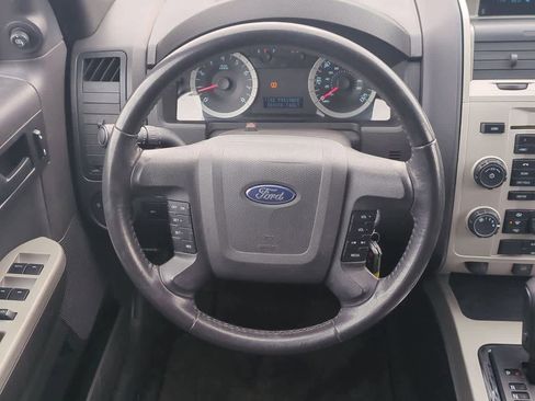 Used 2011 Ford Escape XLT image 22