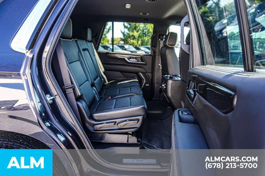Used 2025 GMC Yukon Elevation AWD/4WD image 24