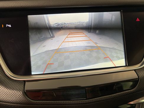 Used 2017 Cadillac XT5 Luxury w/ Driver Awareness Package AWD/4WD image 21