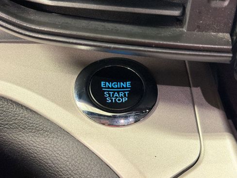 Used 2024 Ford Explorer XLT RWD image 26