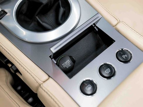 Used 2006 Aston Martin DB9 Volante RWD image 57