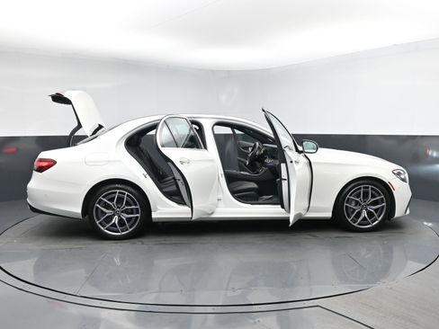 Used 2021 Mercedes-Benz E 350 4MATIC Sedan w/ Premium Package image 29