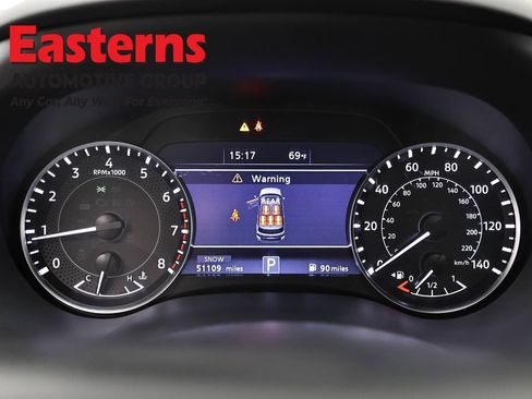 Used 2024 Nissan Armada SL w/ Captain's Chairs Package image 17