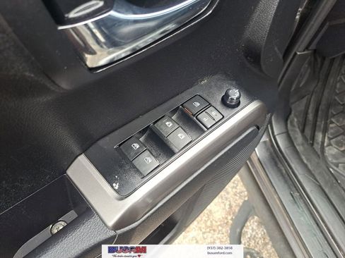 Used 2023 Toyota Tacoma Limited image 14