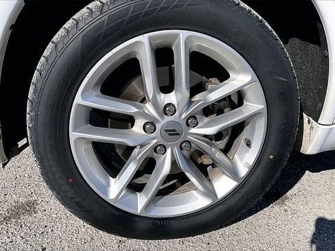 Used 2024 Dodge Durango GT image 9