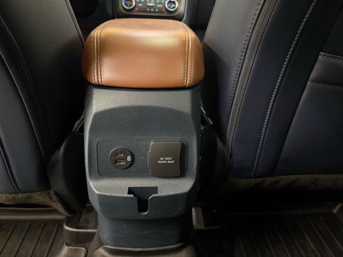 Used 2022 Ford Maverick Lariat w/ Lariat Luxury Package AWD/4WD image 24