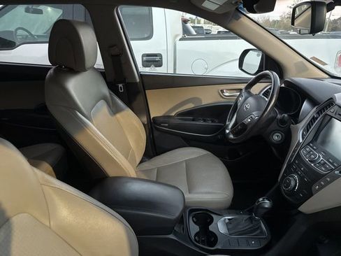 Used 2013 Hyundai Santa Fe GLS image 20