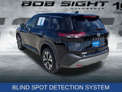 Used 2022 Nissan Rogue SV image 5