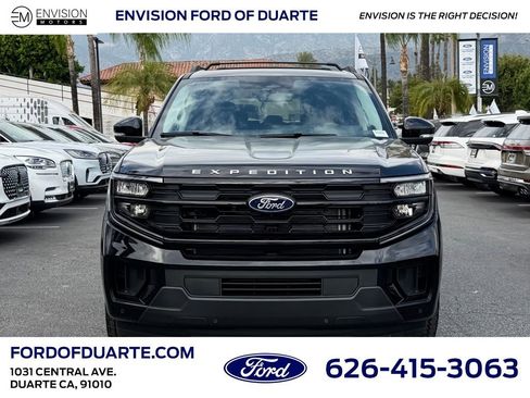 New 2026 Ford Expedition Max Active image 3