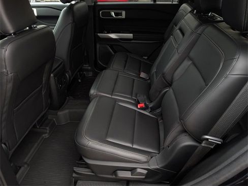 Used 2024 Ford Explorer XLT w/ Equipment Group 202A image 24
