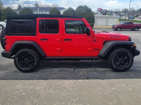 Used 2020 Jeep Wrangler Unlimited Sport image 3