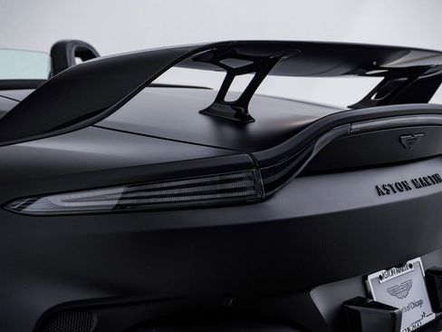 Used 2023 Aston Martin V12 Vantage V12 image 16