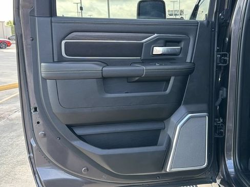 Used 2025 RAM 3500 Laramie AWD/4WD image 25