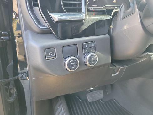 Used 2024 GMC Sierra 1500 Elevation w/ Elevation Premium Package RWD image 10