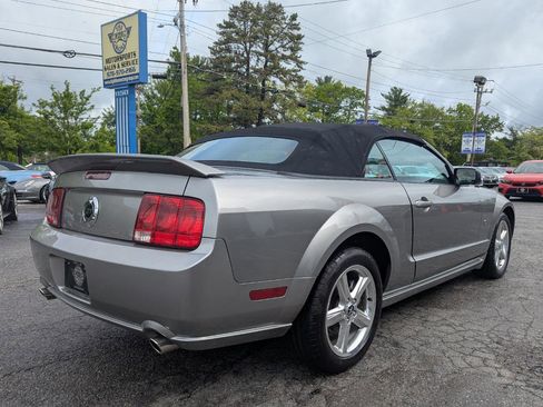 Used 2008 Ford Mustang GT RWD image 7