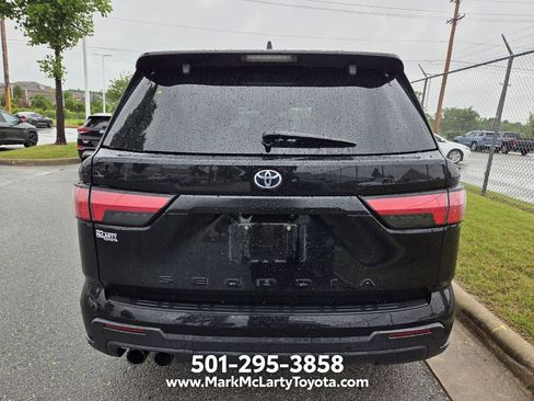 Used 2023 Toyota Sequoia TRD Pro AWD/4WD image 8