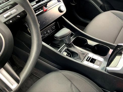 Used 2025 Hyundai Tucson SEL image 16