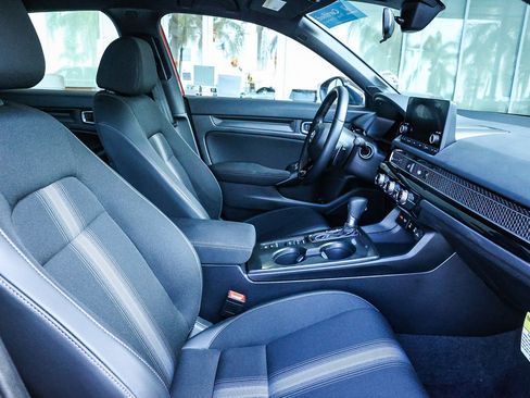 Certified 2025 Honda Civic Sport image 24