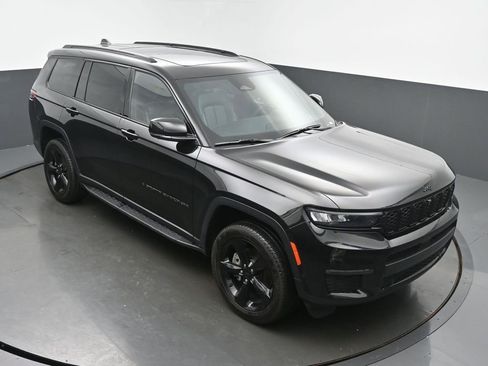 Used 2024 Jeep Grand Cherokee L Limited w/ Luxury Tech Group II AWD/4WD image 47