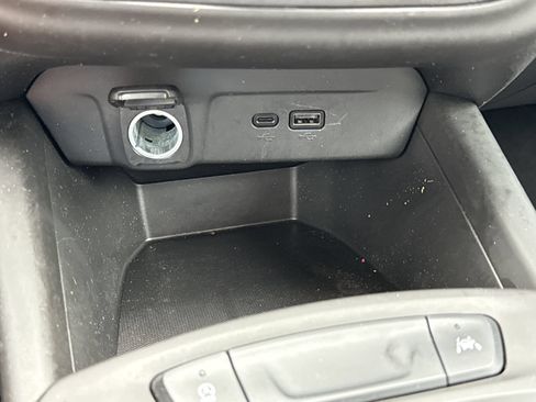 Used 2024 Chevrolet Trax LS FWD image 22
