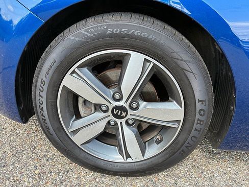 Used 2018 Kia Forte S FWD image 9