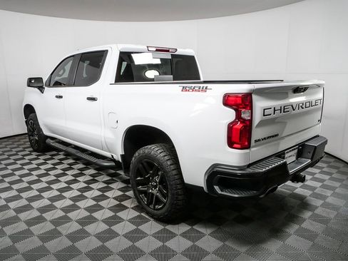 Used 2024 Chevrolet Silverado 1500 LT Trail Boss w/ Convenience Package II image 28