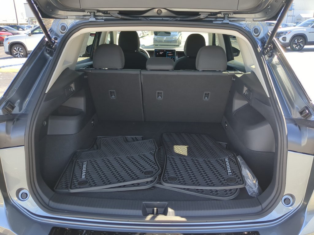 Certified 2026 Volkswagen Tiguan S FWD image 9
