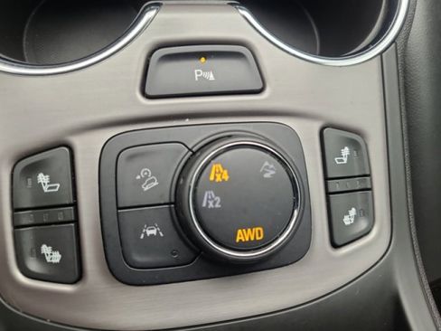 Used 2023 GMC Terrain AT4 w/ Tech Package image 33