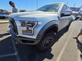 Used 2018 Ford F150 Raptor w/ Equipment Group 802A Luxury video 1