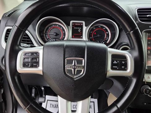 Used 2019 Dodge Journey SE w/ Safe & Sound Group AWD/4WD image 8