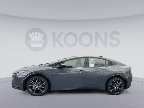 New 2026 Toyota Prius XLE image 2