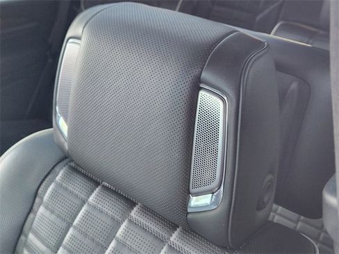 Used 2023 Cadillac Escalade Sport Platinum w/ LPO, ONYX Package image 11