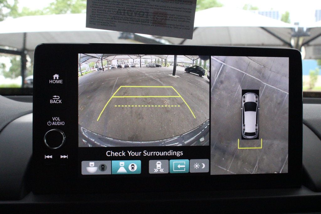 Used 2025 Honda Pilot Black Edition image 38
