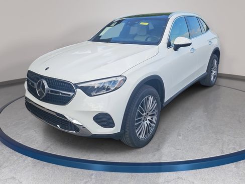New 2026 Mercedes-Benz GLC 300 4MATIC image 1