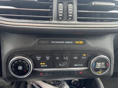 Used 2020 Ford Escape SE AWD/4WD image 13