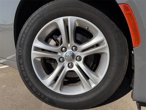 Used 2023 Dodge Charger SXT image 9