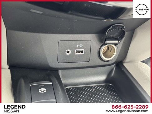 Certified 2021 Nissan Rogue Sport SL image 25