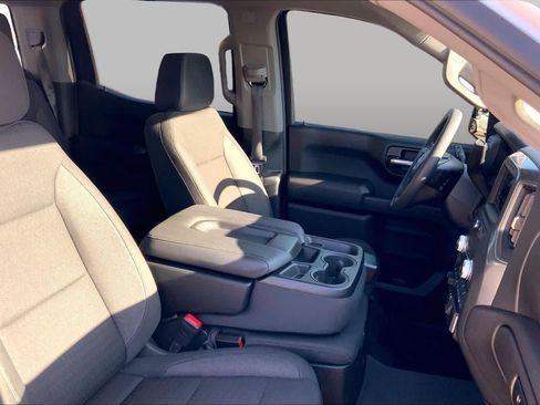 Certified 2024 GMC Sierra 1500 Pro w/ Pro Value Package AWD/4WD image 9