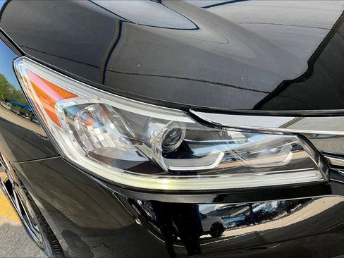 Used 2016 Honda Accord EX-L image 27