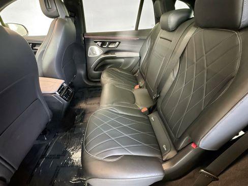 Used 2023 Mercedes-Benz EQS 580 4MATIC SUV image 23