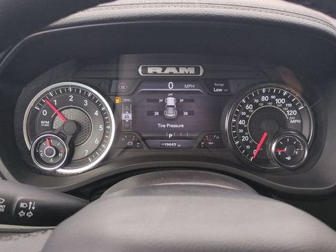 Certified 2025 RAM 1500 Laramie AWD/4WD image 21