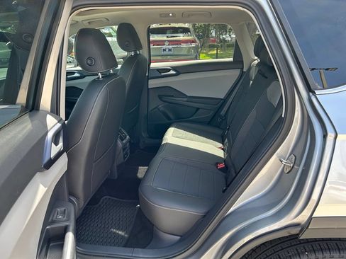 Certified 2024 Volkswagen Taos SE w/ Panoramic Sunroof Package FWD image 49