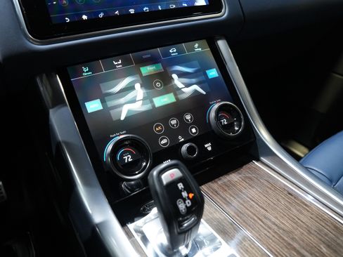 Used 2022 Land Rover Range Rover Sport HSE Dynamic image 46